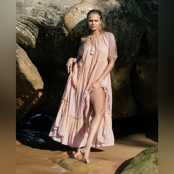 Spell Rae Gown - Picture 8 of 9